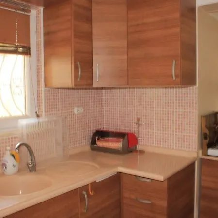 Adavillas Sonkan Tatil Evi بيت للعطل *