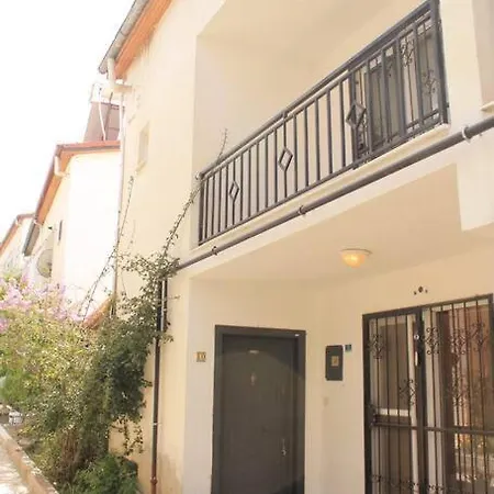 Adavillas Sonkan Tatil Evi بيت للعطل *